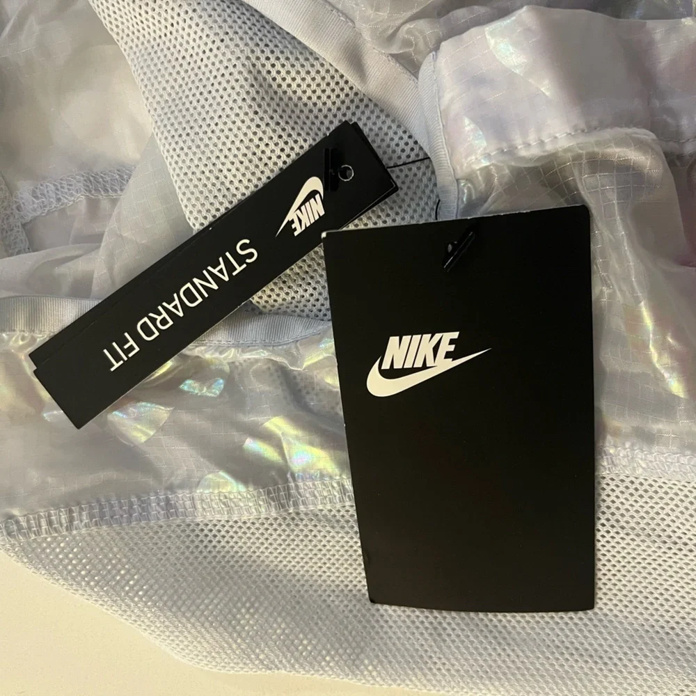 Nike Packable Windbreaker Pullover NWT Youth